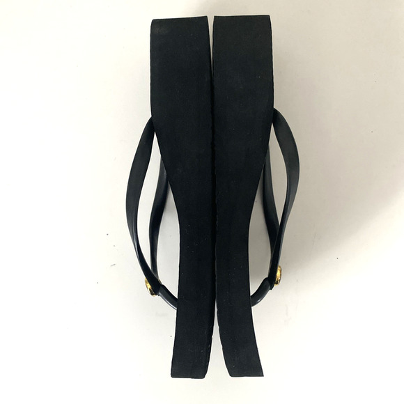 Tory Burch Wedge Flip Flop Sandal Black Thong Toe Gold Logo Slip On Platform 7.5 - Picture 9 of 12